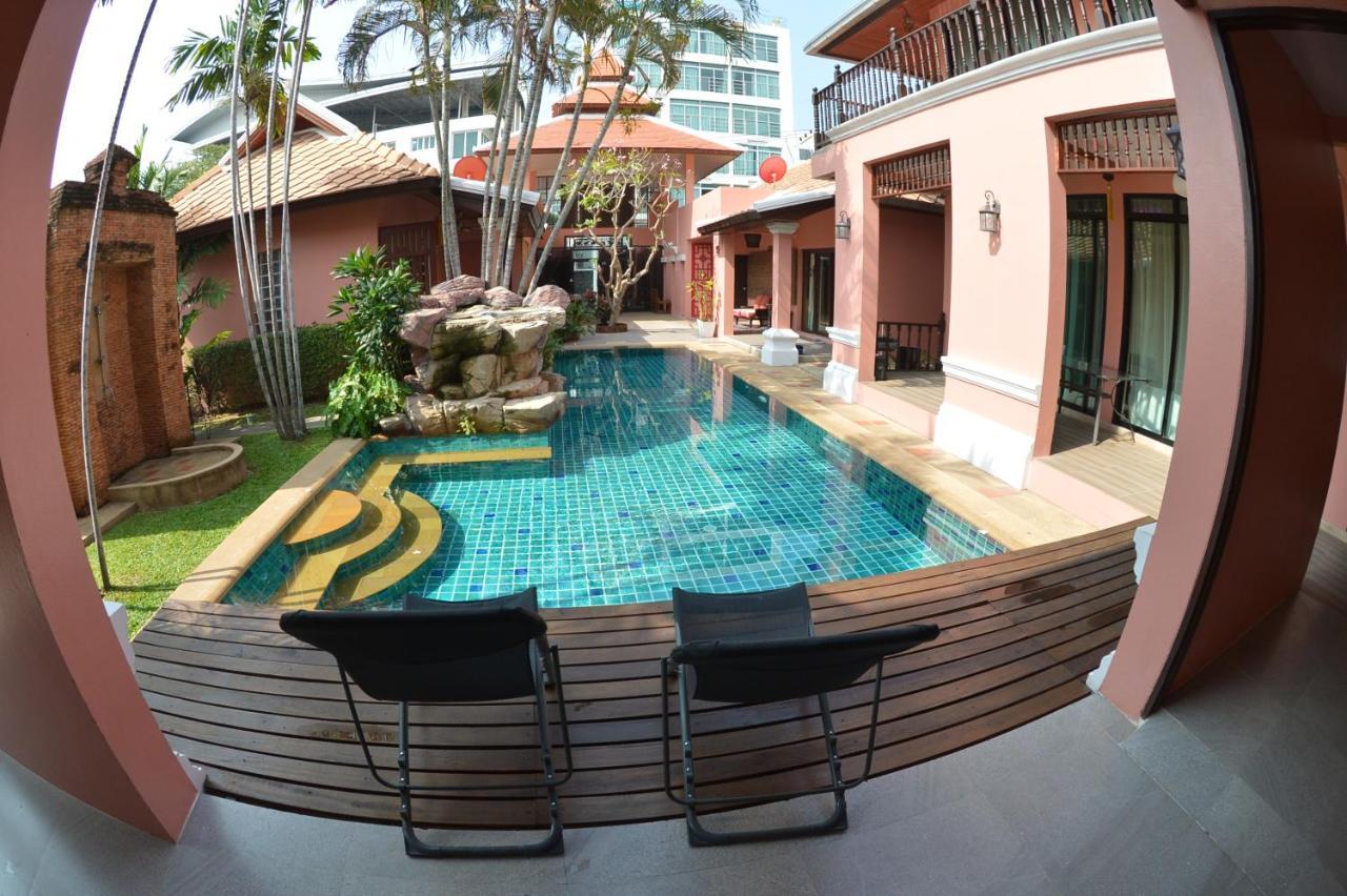 พระตำหนักวิลล่า 10 ห้องนอน พร้อมสระว่ายน้ำส่วนตัว Pattaya Luaran gambar