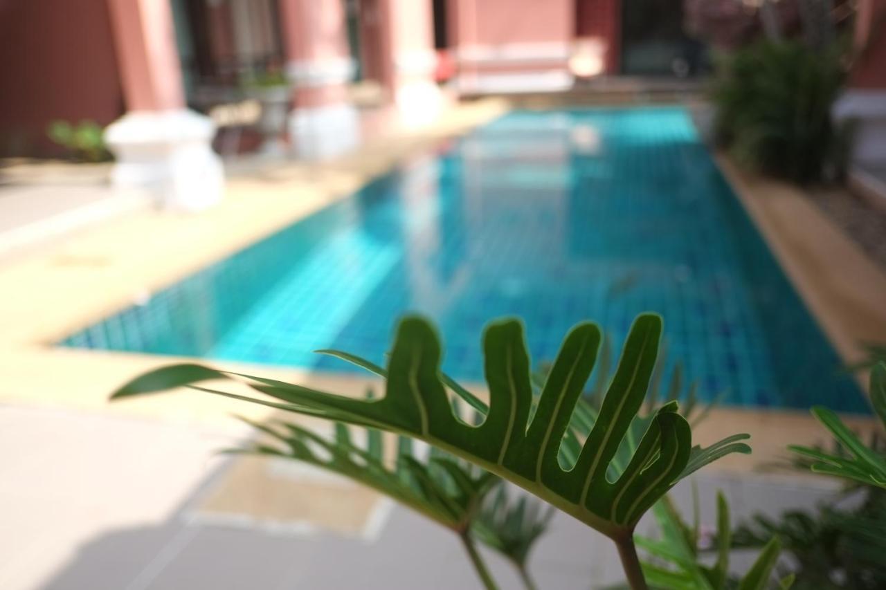 พระตำหนักวิลล่า 10 ห้องนอน พร้อมสระว่ายน้ำส่วนตัว Pattaya Luaran gambar