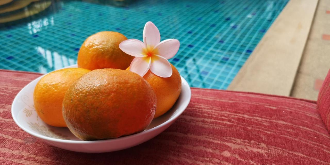 พระตำหนักวิลล่า 10 ห้องนอน พร้อมสระว่ายน้ำส่วนตัว Pattaya Luaran gambar