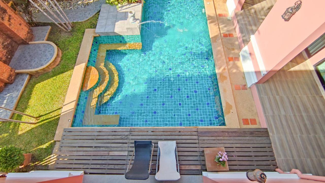 พระตำหนักวิลล่า 10 ห้องนอน พร้อมสระว่ายน้ำส่วนตัว Pattaya Luaran gambar